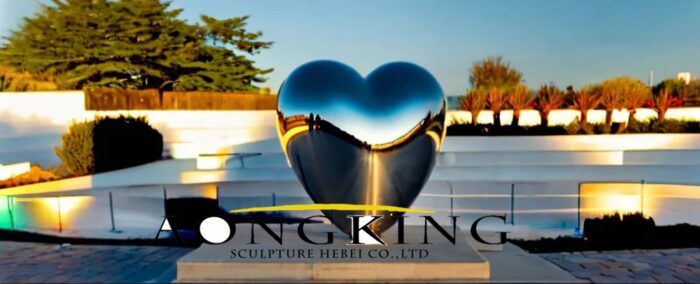 heart-like sculpture